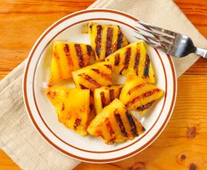 Ananas grillen